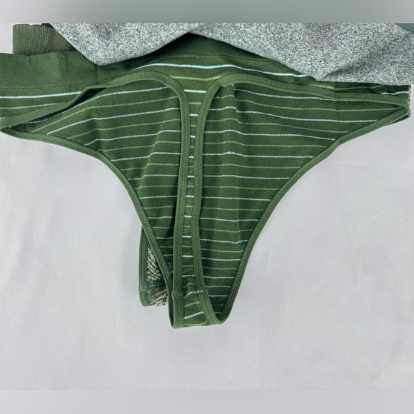 NWT Kindly Seamless 3 Pack Thongs - XXXL (22) - Picture 7 of 11